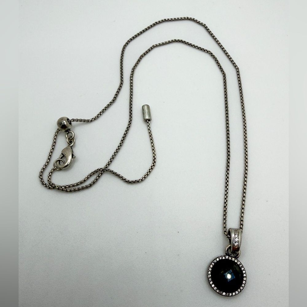 up to 20"‎ TAT2 Silver tone necklace w/ a removable 10mm labradorite pendant!